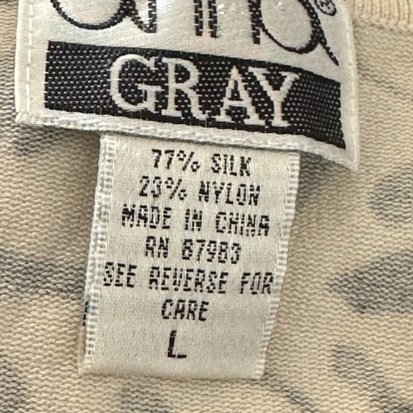 Anna Gray Floral Sweater Size Large - Picture 3 of 4